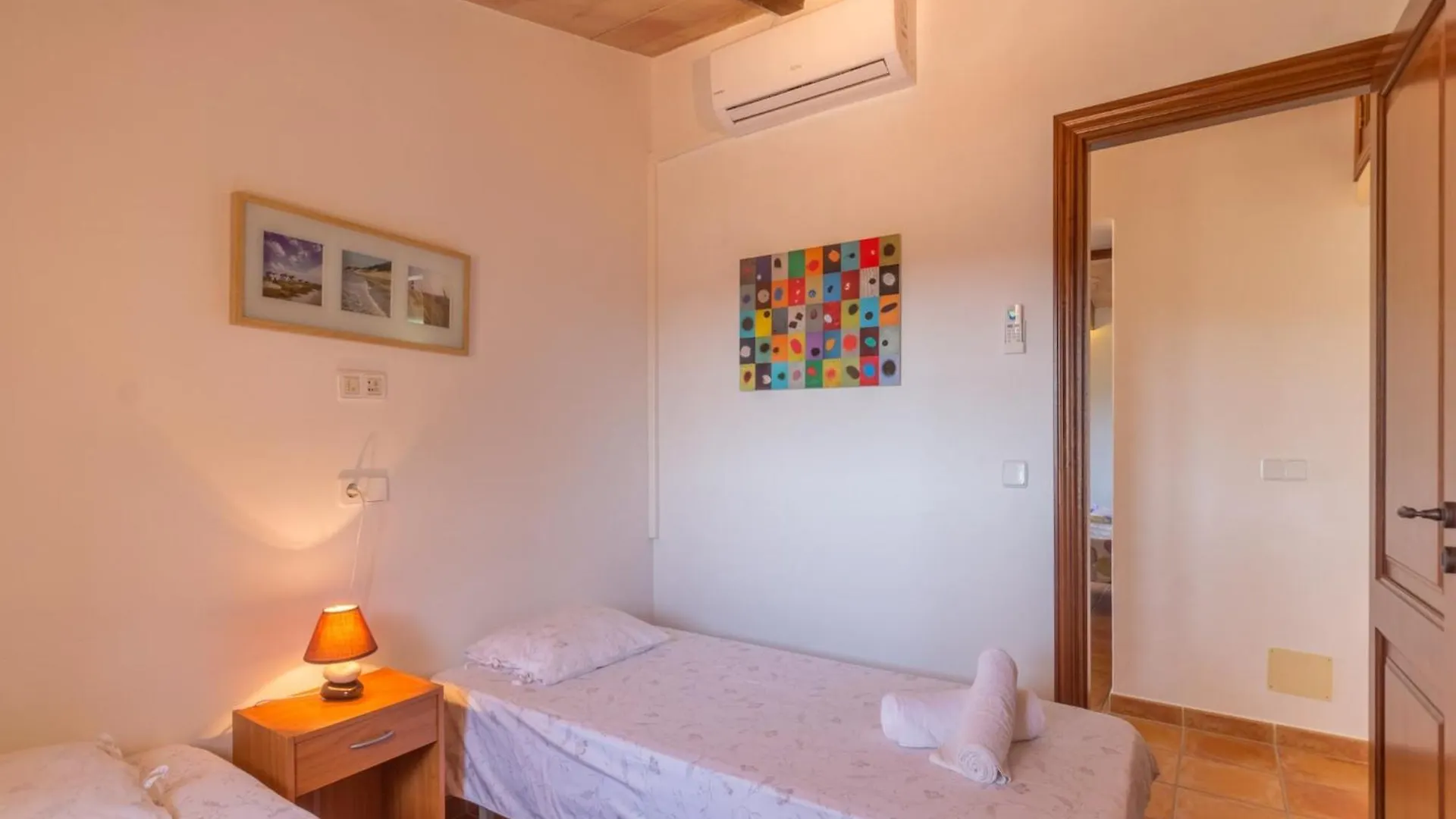 Villa In سان لورينثو دي كارديسار إسبانيا
