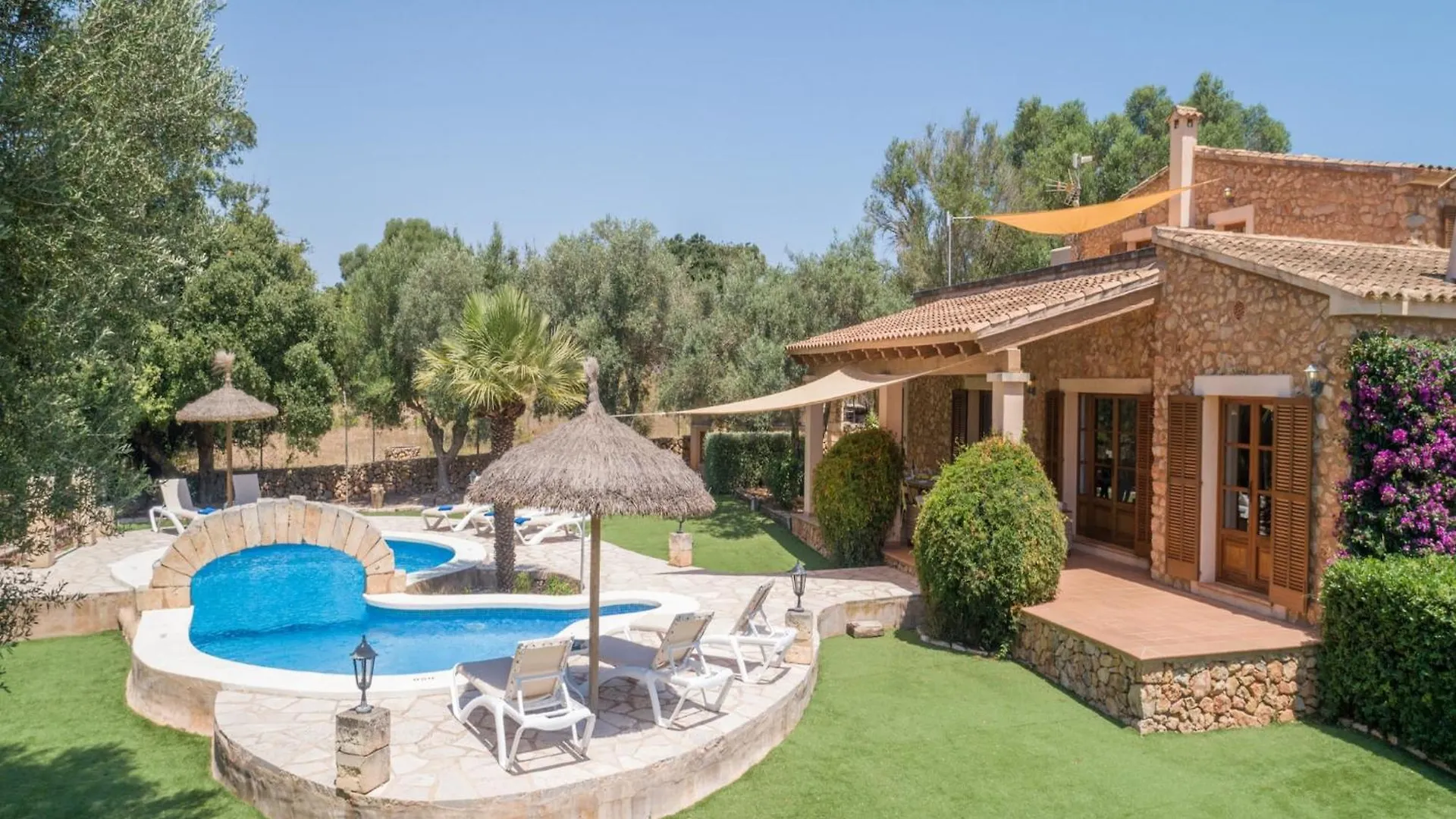 Villa In سان لورينثو دي كارديسار